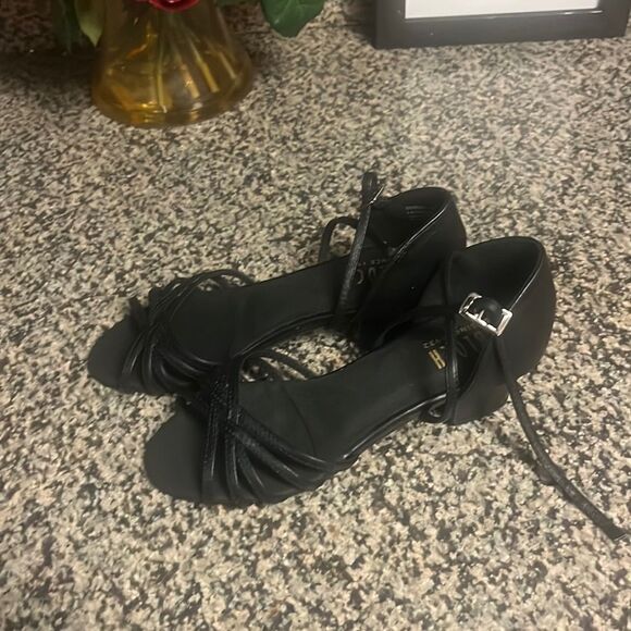 Bloch DANCE SHOES - Picture 7 of 9